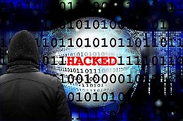 Ha violato 650 siti, hacker cremonese a processo