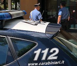 Rapina nel negozio Startech, titolare pestato e derubato