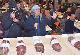 Festa del Pip&egrave;n, grande folla e Luca Sardella show