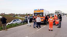 Scontro sulla Sabbionetana, due feriti