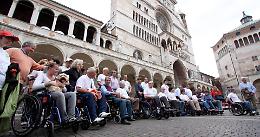 Disabili, ancora troppe barriere in città