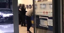 Immigrati nella sala scommesse, Zagni: 'Dove trovano i soldi?'