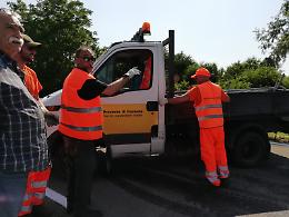 FOTO Il grande giorno della riapertura del ponte, il passaggio dei primi veicoli