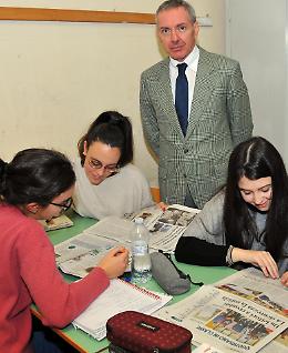 La Provincia in aula al Racchetti-Da Vinci. «Un aiuto per i temi»