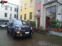 Denuncia il furto dell'auto, i carabinieri la ritrovano ma senza assicurazione: multato