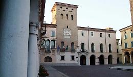 Toto nomine,  possibile ritorno in scena di Agazzi
