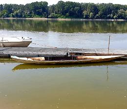 Vandali agli Amici del Po, a fuoco un&rsquo;imbarcazione