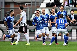 La Juve cade a Como, decidono i gol di Kempf e Nico Paz