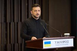 Ucraina, Zelensky "Al lavoro per ripristinare le infrastrutture colpite"