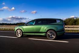 Hyundai Ioniq 9, manifesto di comfort e innovazione