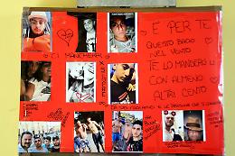 Gli  amici di Daniele: &laquo;Per te questo bacio nel vento&raquo;