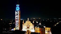 Video mapping sul Torrazzo immortalato dal drone