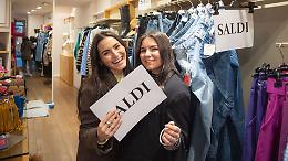 I saldi riportano il sorriso dai commercianti: «Tornati ai livelli pre Covid»