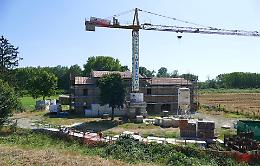 EcoOstello Interflumina, stop ai lavori: i costi sono raddoppiati