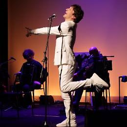 Aperitivo con acrobatiche poetiche