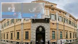 Vicina versa candeggina nella piscina gonfiabile, a processo