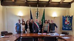 Sei consiglieri si dimettono, Volongo commissariato