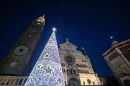 Armonie del Natale accende la piazza del Comune e inaugura le feste in città
