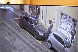 Responsabili del furto in profumeria in pieno centro, 4 arresti