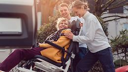 Trasporto sperimentale per anziani: medico e farmacia a Castelleone