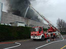 Incendio alla Magic Pack: &laquo;Situazione gestita con professionalit&agrave; e rigore&raquo;