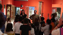 I  bimbi sulle tracce della gregnap&agrave;pula