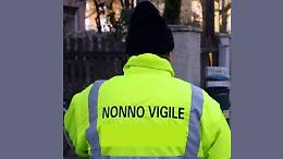 Un nonno vigile per la sicurezza dei bambini