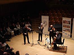 "Si pu&ograve; andare  sulla luna, ma la musica &egrave; magia"