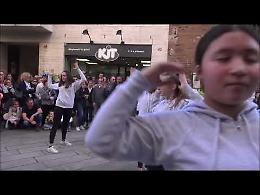 VIDEO Lo spettacolo della street dance in Corso Garibaldi