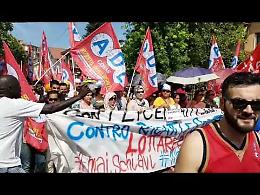 VIDEO Licenziamenti alla Composad: il corteo di protesta