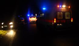 In stato confusionale sdraiata in mezzo alla strada