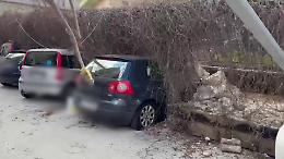 Palermo, muro crolla su auto parcheggiate, un ferito