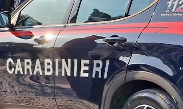 Guida in stato di ebbrezza e violazione delle norme sull'immigrazione: due denunce