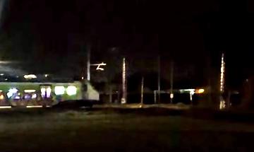 Sbarre alzate e il treno... si ferma