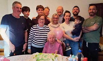 Grande festa per i 100 anni di Francesca