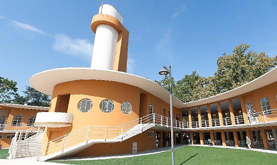 Bambini alle Colonie Padane in foto d'archivio