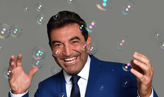 "Bollicine" il nuovo spettacolo di Max Giusti
