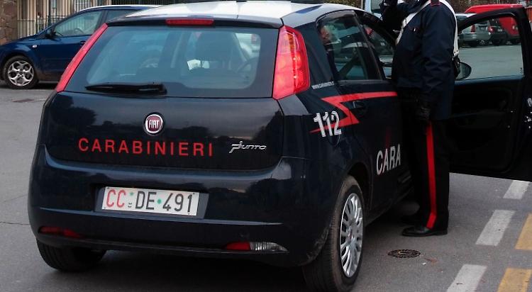 Colluttazione con i carabinieri, arrestato uno straniero