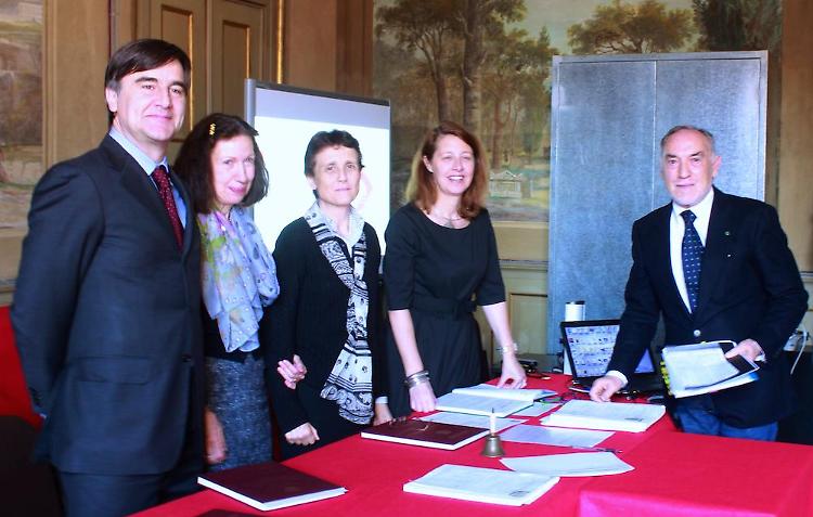 Cinquina di lauree per l'ex sindaco Domenico Fazzi