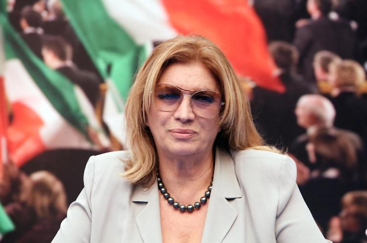 Iva Zanicchi candidata consigliere a Casalmaggiore