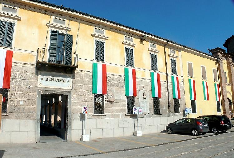 Forza Nuova, banchetto in difesa della famiglia tradizionale