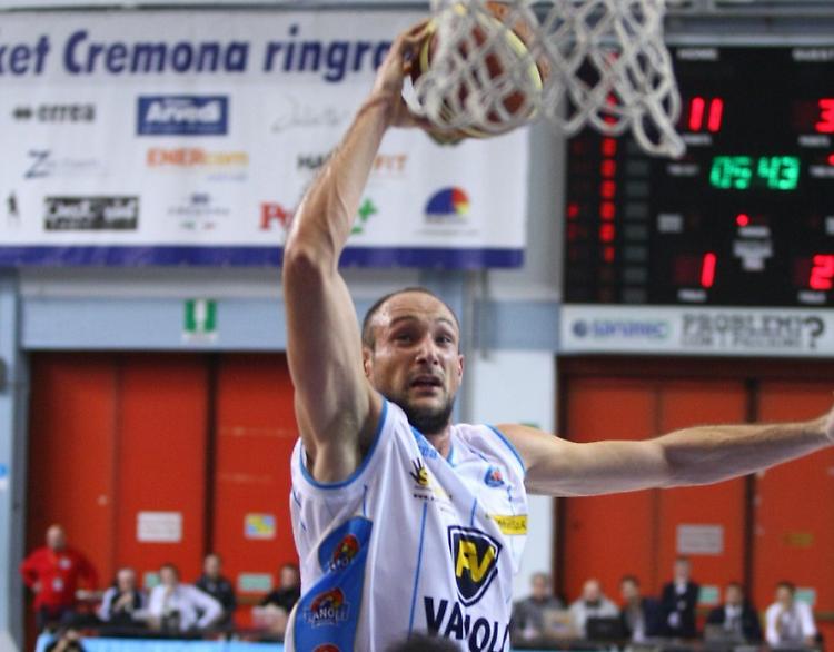 Vanoli, intervento riuscito per Marco Cusin