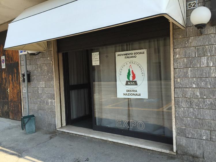 Simbolo conteso, sede chiusa