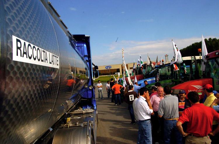 Confagricoltura Lombardia e Coldiretti unite contro il prezzo del latte