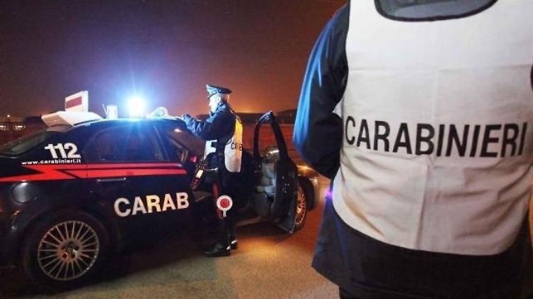Guida senza patente e violazione delle norme sull'immigrazione: sette persone nei guai