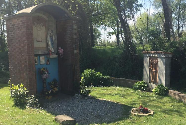 Vandali alle 'Fontane Sante'. E ora i residenti si rivoltano