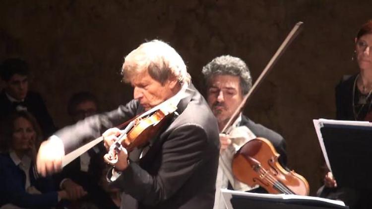 San Carlo, la musica secondo Uto Ughi
