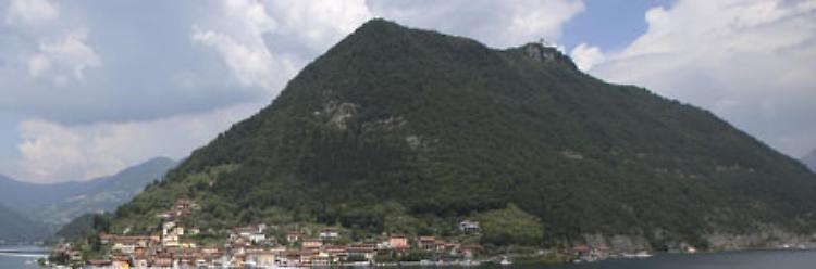 Ellen Hidding ed Edoardo Raspelli a Monte Isola sul lago di Iseo