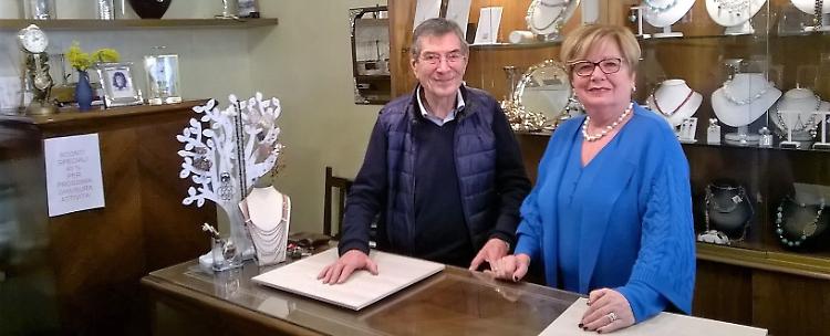Oreficeria Somenzari,  presto la chiusura: 'Una vita in negozio'