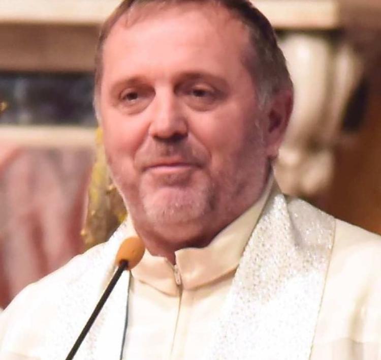 Rosario riparatore: scherzo de &lsquo;La Zanzara&rsquo; al don